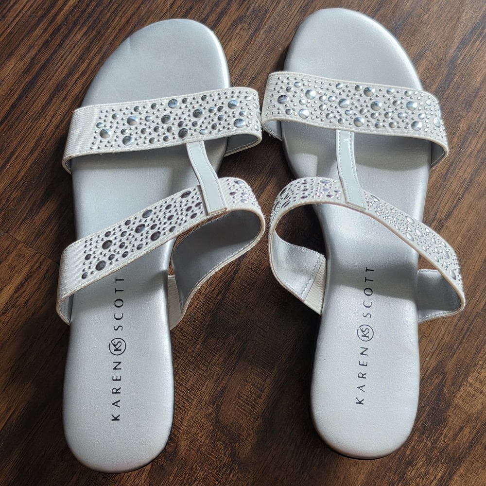 Karen Scott Silver Slip On Sandals Stud Embellishments Low Heal Size 8M 8 - Picture 2 of 5